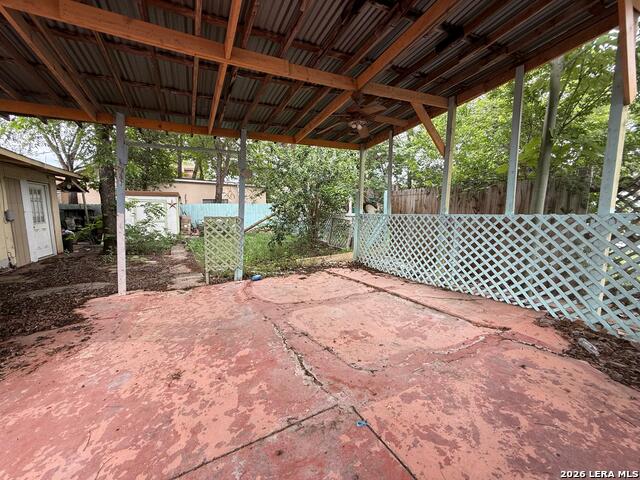 122 Tipton Property Photo 9