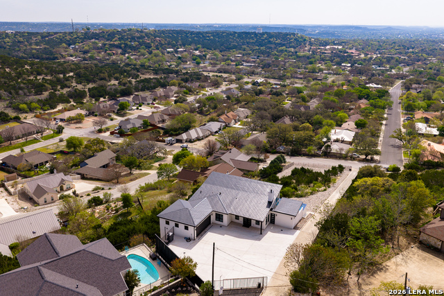 2100 Bluff Ridge Dr Property Photo 4