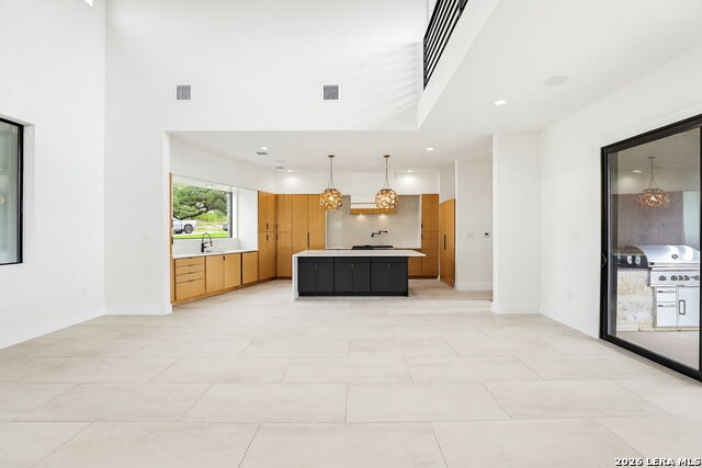 10009 Basilone Rdg Property Photo 8