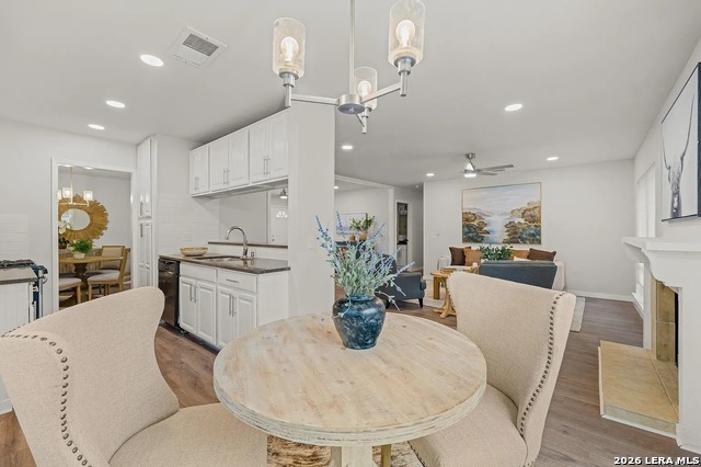 10223 Flatland Trl Property Photo 4