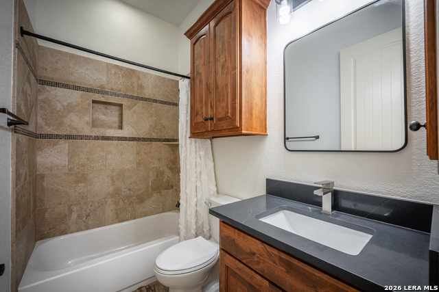 924 Gruene Spg Property Photo 32