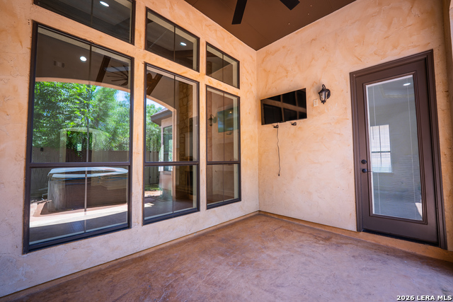 924 Gruene Spg Property Photo 37