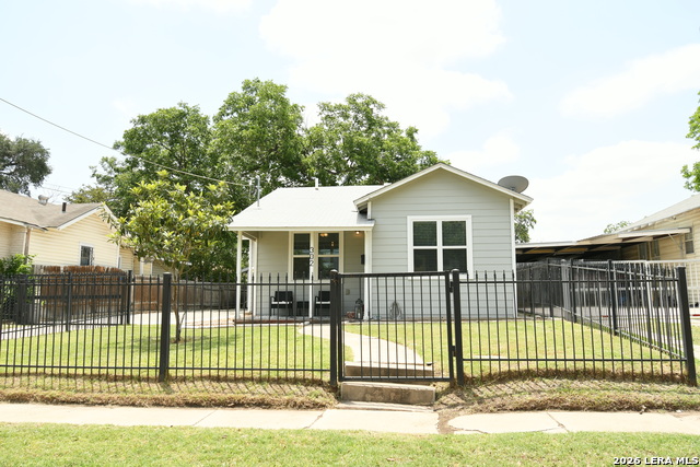 302 PRUITT AVE Property Photo 1