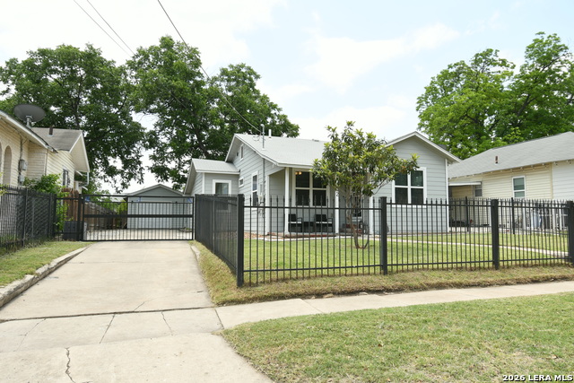 302 Pruitt Ave Property Photo 3