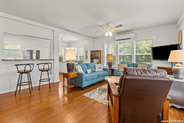 157 Lake Bnd Property Photo 5
