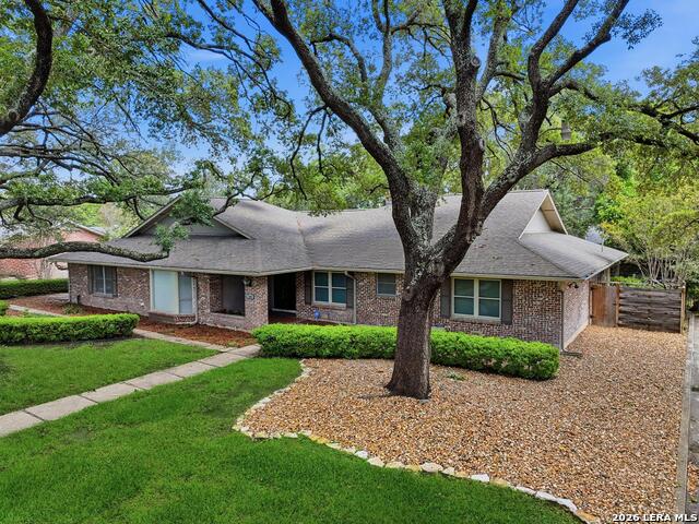 105 Cobblestone Property Photo 1