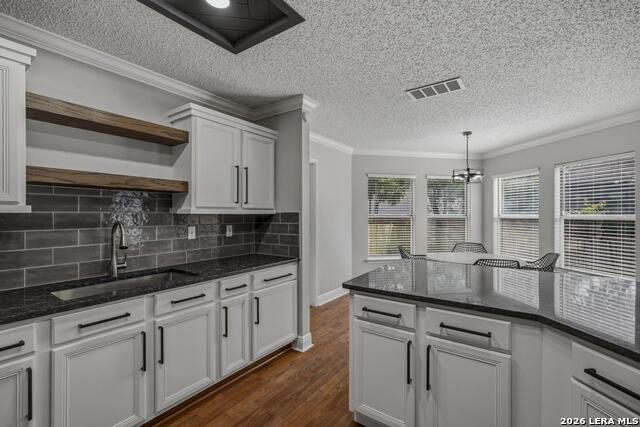 3904 Tattnall Property Photo 15