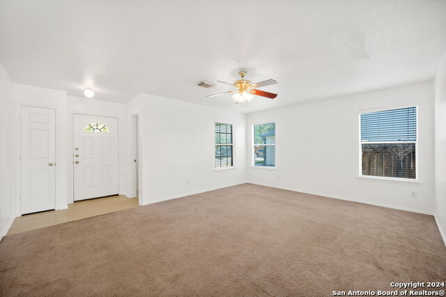 7 Kenrock Rdg Property Photo 2