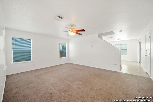 7 Kenrock Rdg Property Photo 3