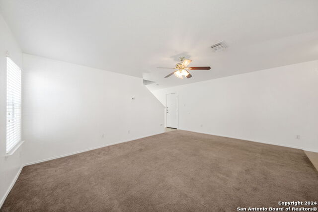 7 Kenrock Rdg Property Photo 5