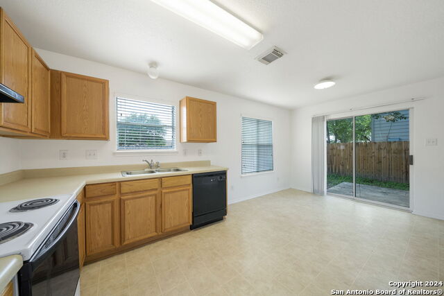 7 Kenrock Rdg Property Photo 7