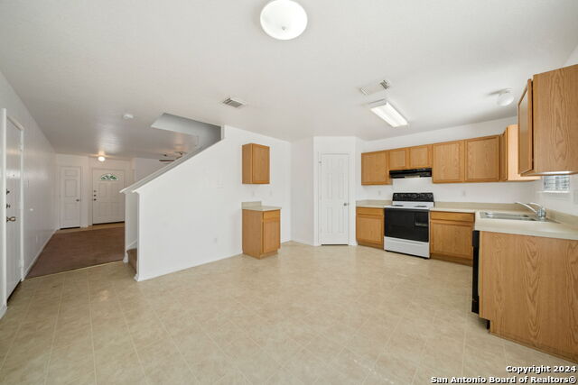 7 Kenrock Rdg Property Photo 9