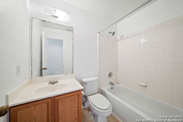 7 Kenrock Rdg Property Photo 10