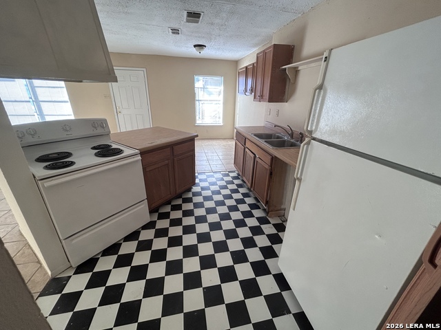 7809 Sarepto Property Photo 5
