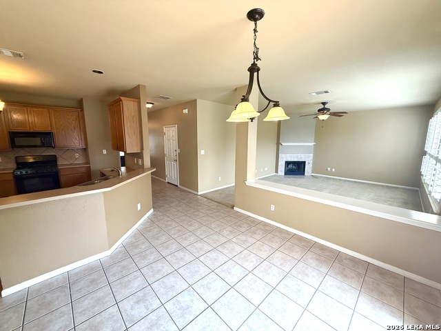 842 Windhurst Property Photo 11