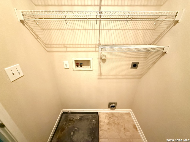 842 Windhurst Property Photo 24