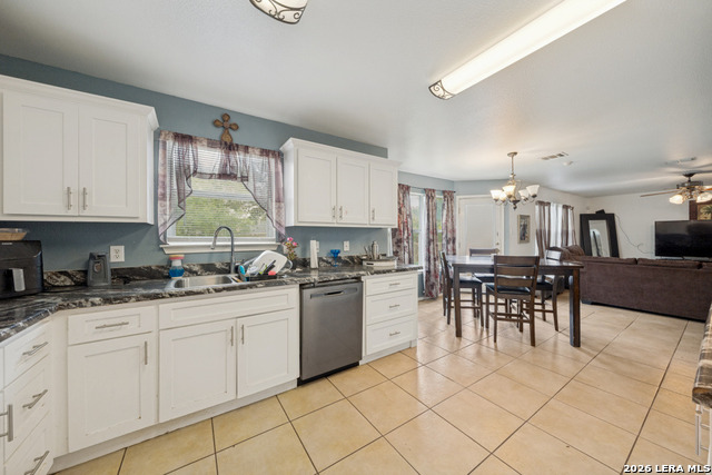4111 Dunn Oak Property Photo 8