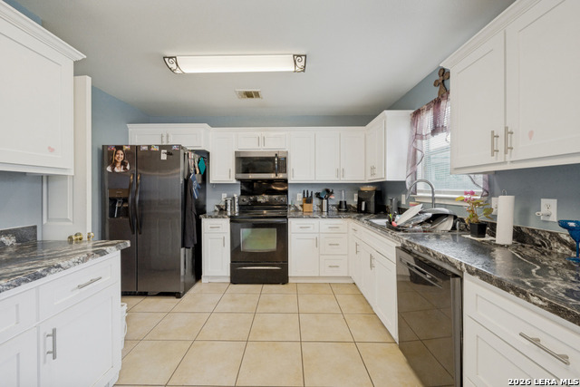 4111 Dunn Oak Property Photo 9