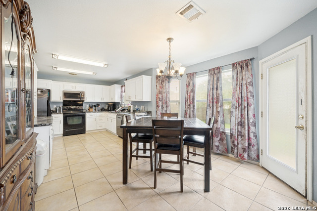 4111 Dunn Oak Property Photo 10