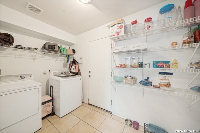 4111 Dunn Oak Property Photo 12