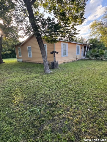 1819 Madrid St Property Photo 4