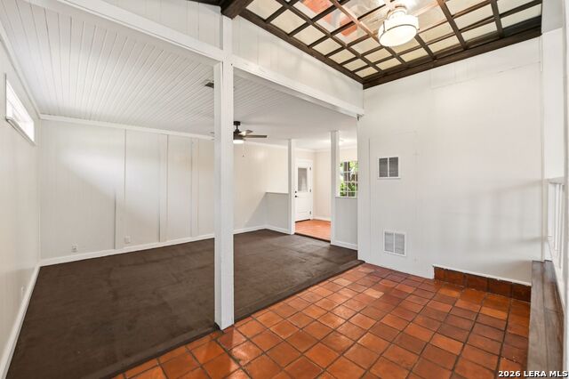 303 Aero Ave Property Photo 9