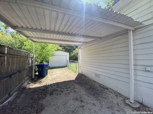 158 Weizmann St Property Photo 12
