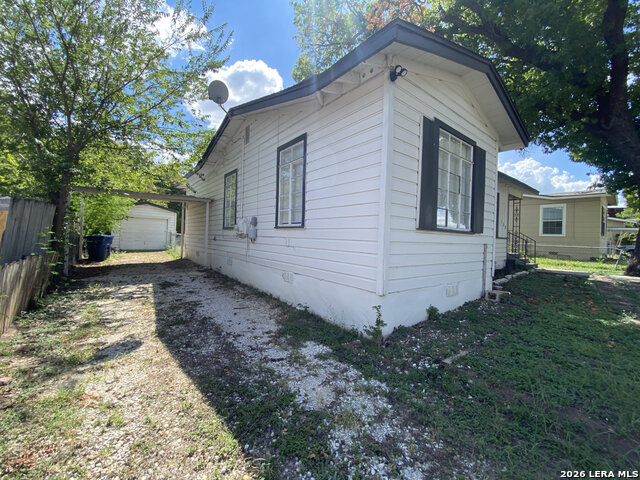 158 Weizmann St Property Photo 25