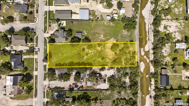 235 W Baetz Blvd Property Photo 4