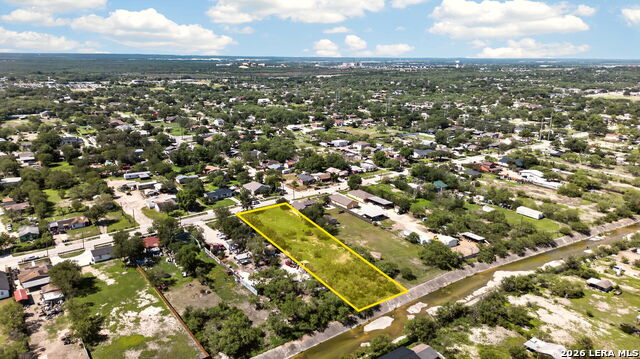 235 W Baetz Blvd Property Photo 5