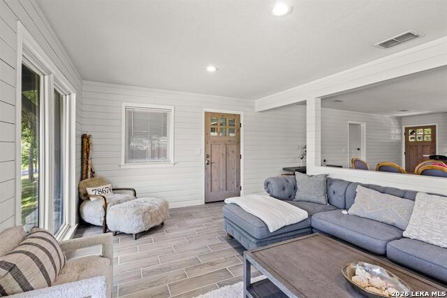 810 River Rd Property Photo 15