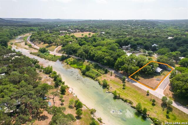 810 River Rd Property Photo 35