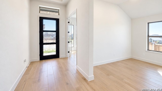 430 Cleveland Way Property Photo 8