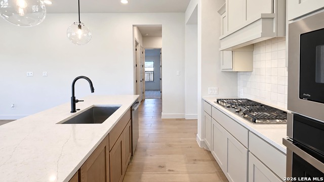 430 Cleveland Way Property Photo 12
