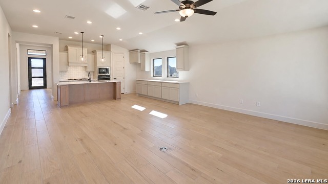 430 Cleveland Way Property Photo 14