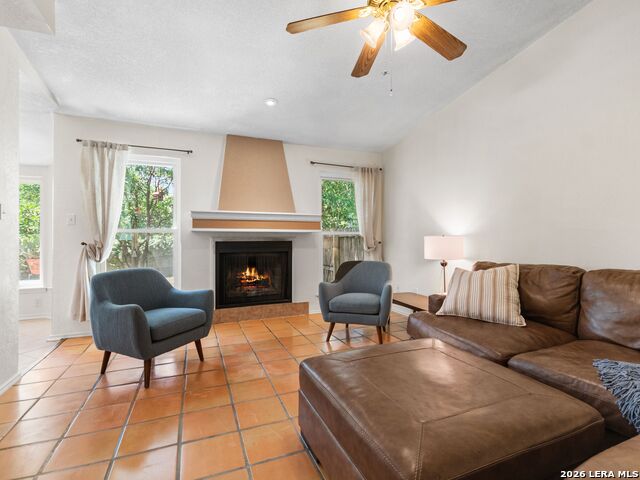 115 Bentwood Dr Property Photo 9