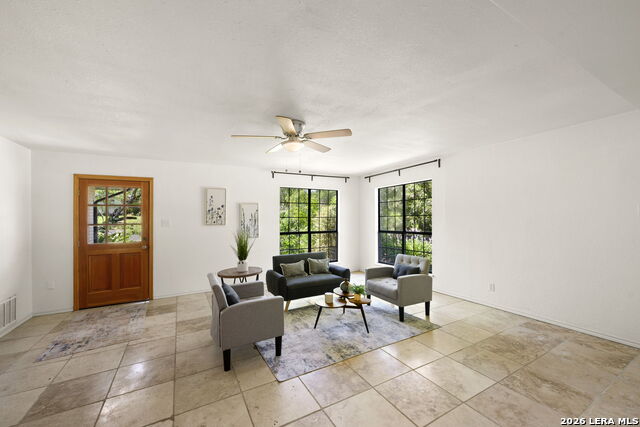 503 Olney Dr Property Photo 6