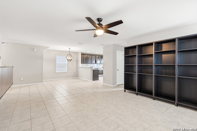 10234 Reyes Hts Property Photo 7