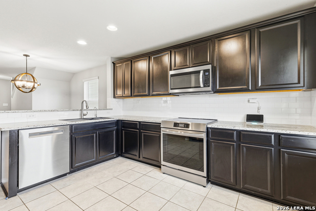 10234 Reyes Hts Property Photo 11