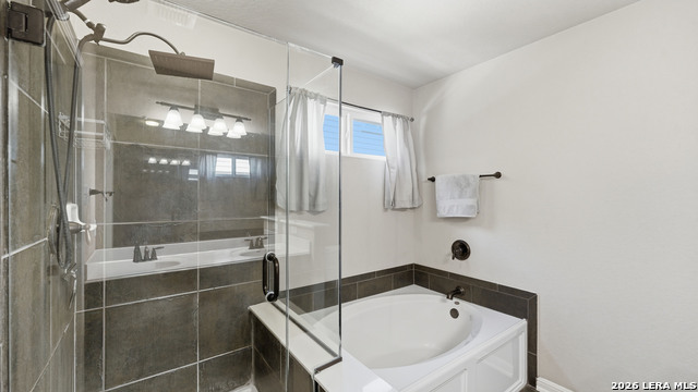 13511 Biltmore Lks Property Photo 27