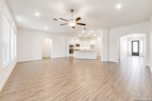 528 Lilly Blf Property Photo 15