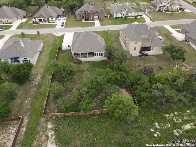 528 Lilly Blf Property Photo 37