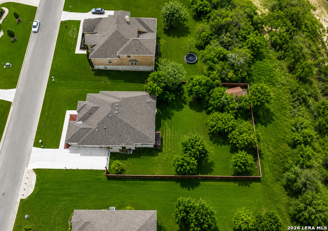 528 Lilly Blf Property Photo 38