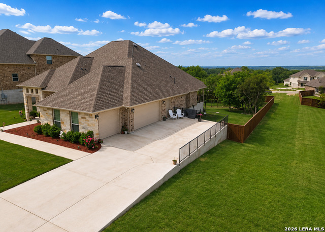 528 Lilly Blf Property Photo 40
