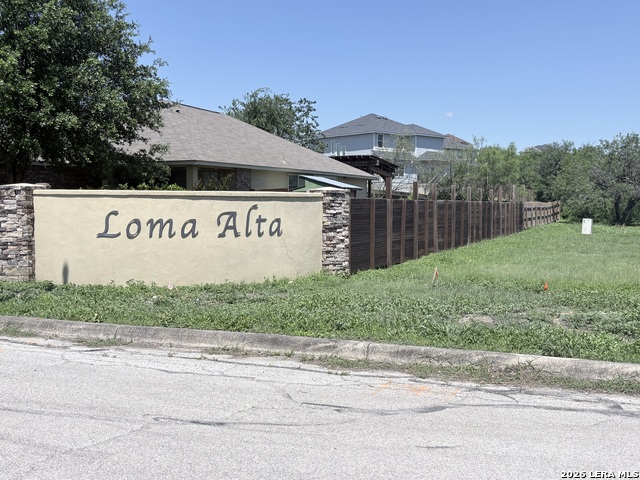 8251 Comanche Pass Property Photo 4