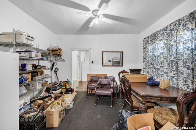 1346 Kirk Pl Property Photo 4