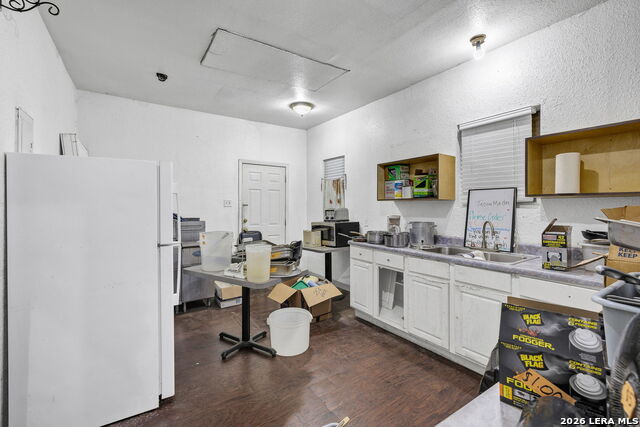 1346 Kirk Pl Property Photo 5
