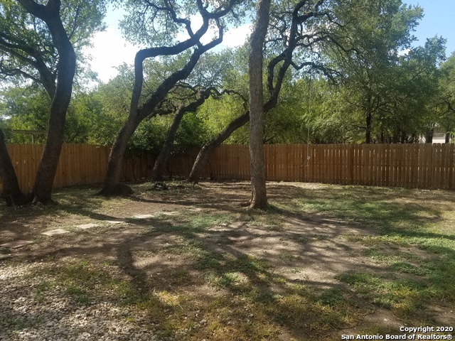 261 Samantha Dr Property Photo 12