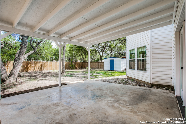 261 Samantha Dr Property Photo 15