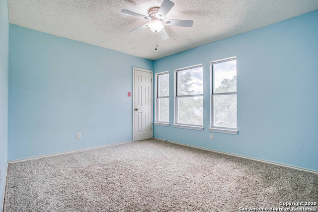 261 Samantha Dr Property Photo 17